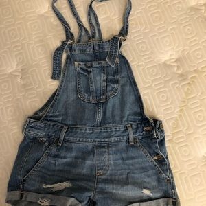 Hollister short overall